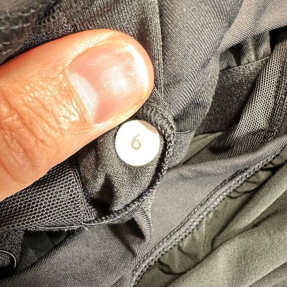 Lululemon Venus Tank Black Gray Size 6 - Picture 6 of 9